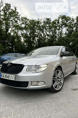Skoda Superb  2008