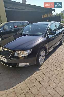 Skoda Superb  2012