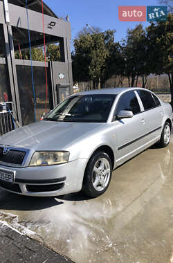 Skoda Superb  2002