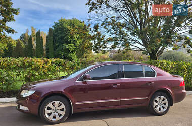 Skoda Superb  2012