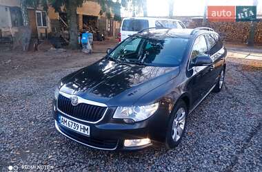 Skoda Superb  2011