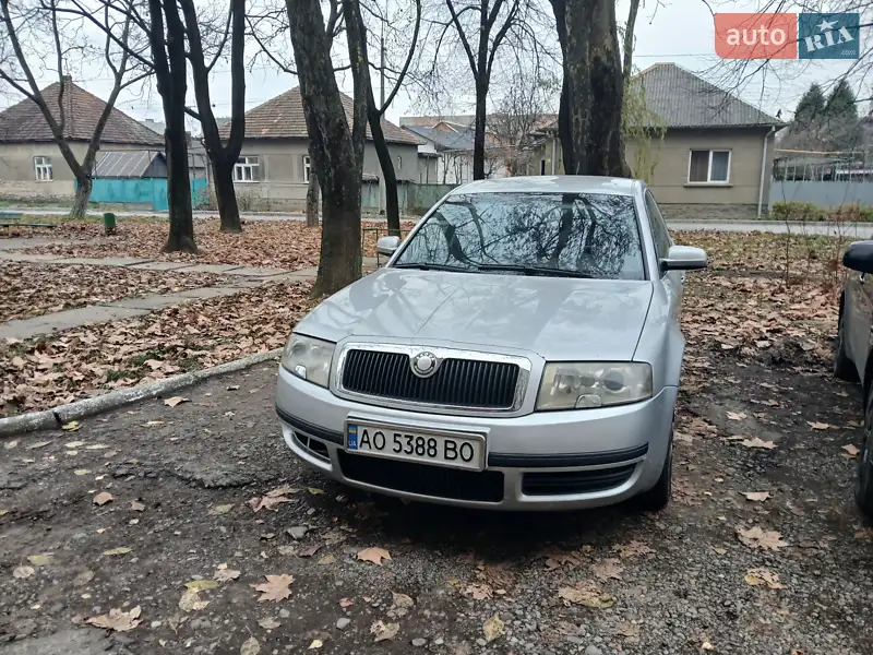 Skoda Superb 2004