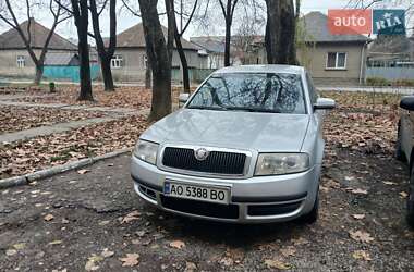 Skoda Superb  2004