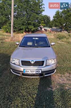 Skoda Superb  2005