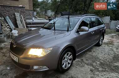 Skoda Superb  2012