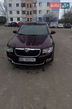 Skoda Superb  2012