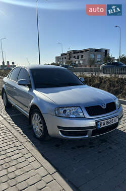 Skoda Superb  2008