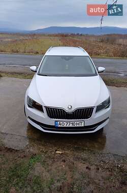 Skoda Superb  2015