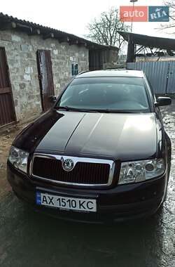 Skoda Superb  2004