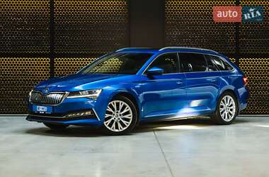Skoda Superb  2020