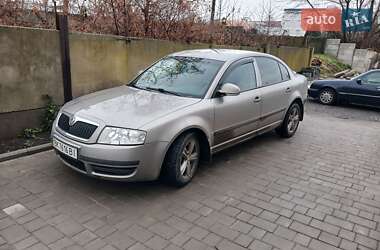 Skoda Superb  2006