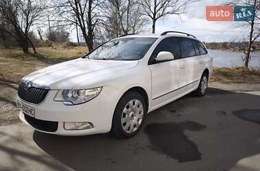 Skoda Superb  2012