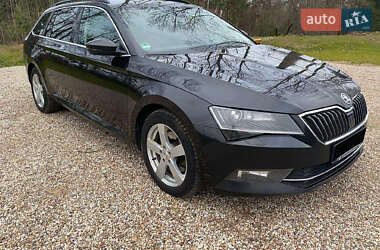 Skoda Superb  2016