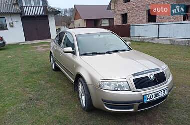 Skoda Superb  2005