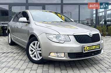 Skoda Superb  2012