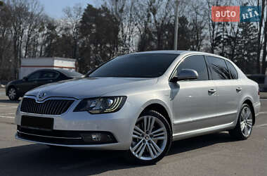 Skoda Superb  2013