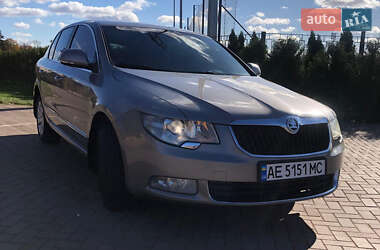 Skoda Superb  2012
