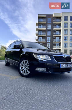 Skoda Superb  2010
