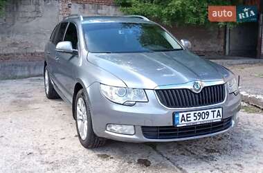 Skoda Superb  2010