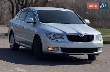 Skoda Superb  2012