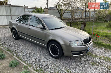 Skoda Superb  2008