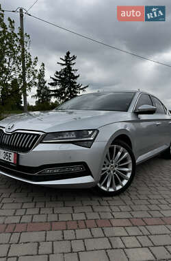 Skoda Superb  2020