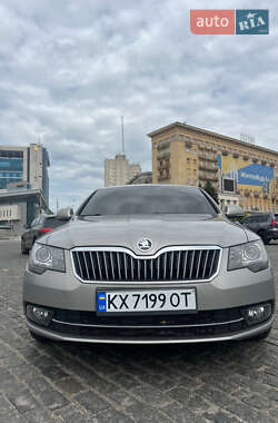 Skoda Superb  2013