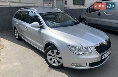 Skoda Superb  2011