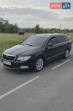 Skoda Superb  2011