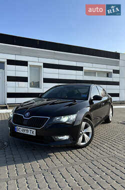 Skoda Superb  2016