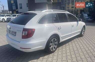 Skoda Superb 2011