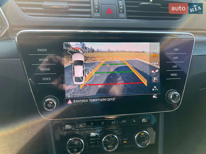 Лифтбек Skoda Superb 2020 в Ужгороде