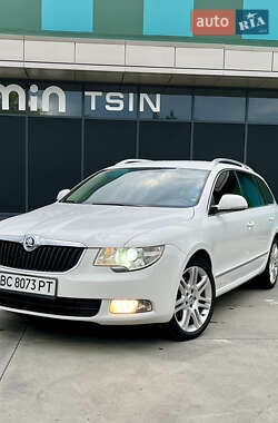 Skoda Superb  2010