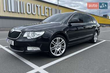 Skoda Superb 2011