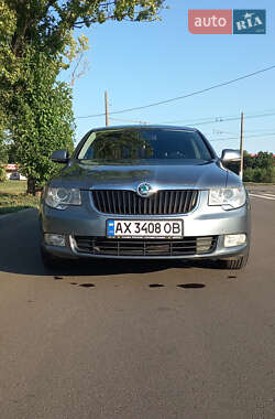Skoda Superb  2010