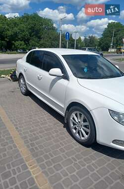 Skoda Superb  2010