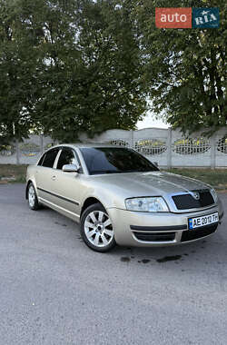 Skoda Superb  2005