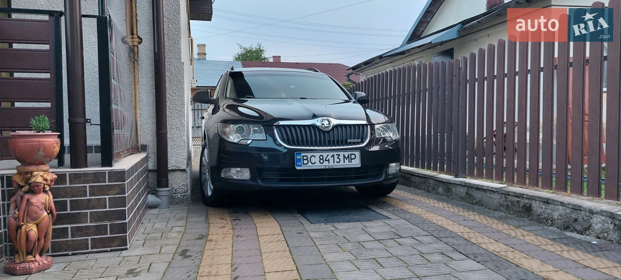 2012 Skoda Superb - мініатюра 3