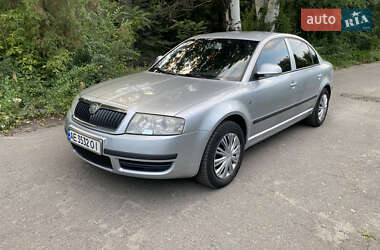Skoda Superb  2008