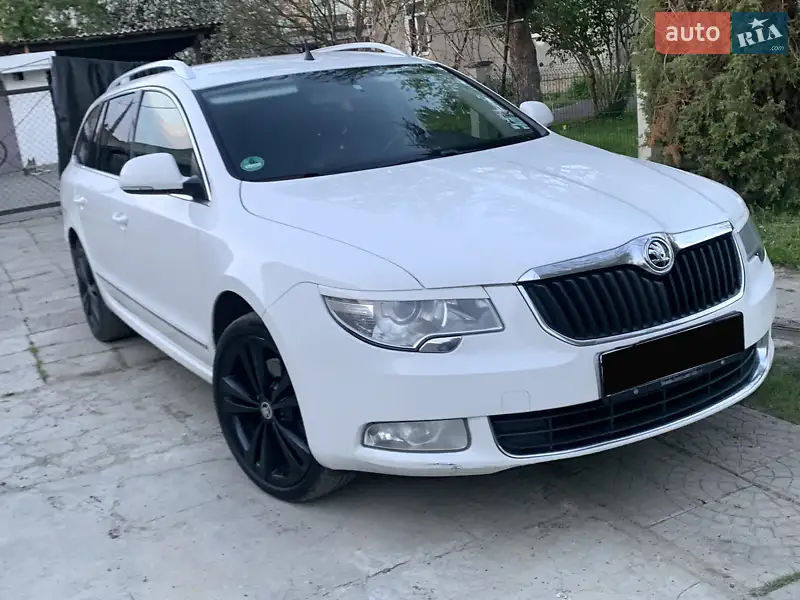 Skoda Superb 2011