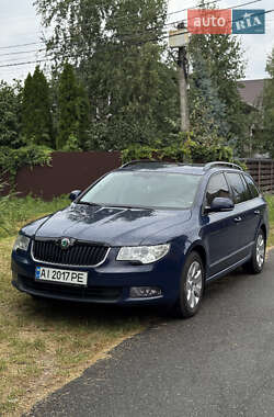 Skoda Superb  2012