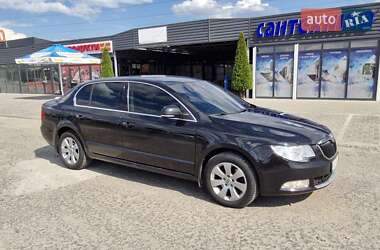 Skoda Superb  2011