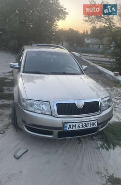 Skoda Superb  2005