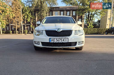Skoda Superb  2012