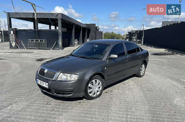 Skoda Superb  2005