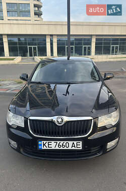 Skoda Superb  2011