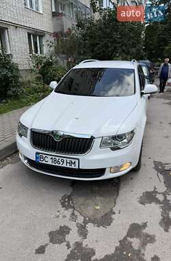 Skoda Superb  2012