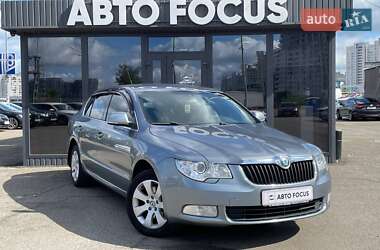 Skoda Superb  2008
