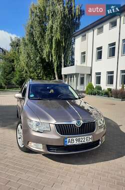 Skoda Superb  2011