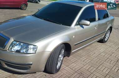 Skoda Superb  2004